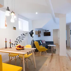 Casa Do Castelo 1- Work Or Relax In The Historic Heart Of Lisbon! Apartamento